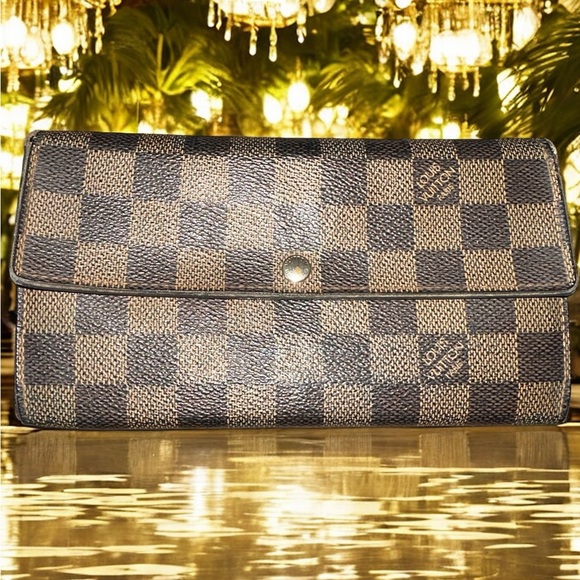 AUTH Louis Vuitton Damier Porte Feuille Sarah Long Bifold Wallet Flaws $735 Ret - Picture 2 of 16